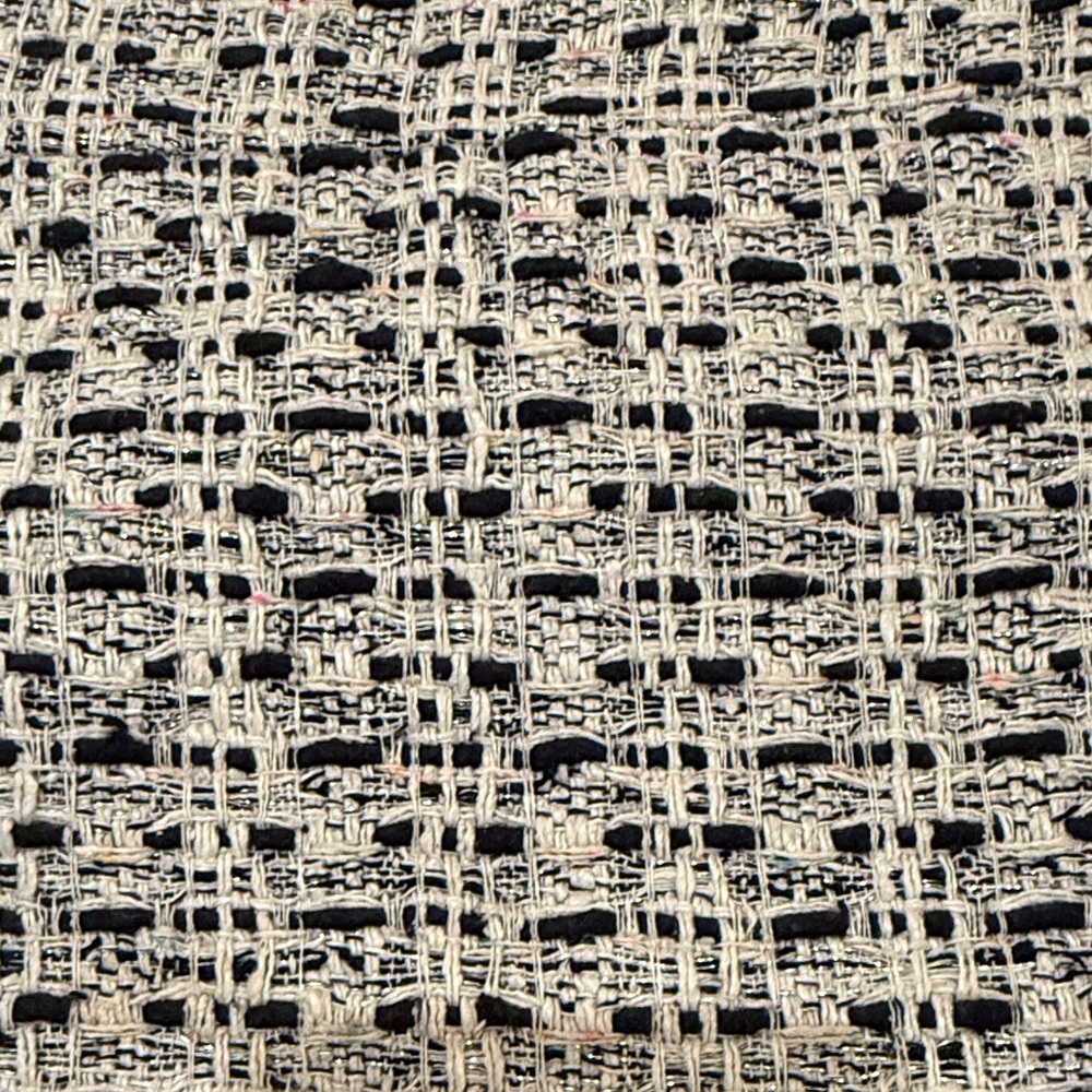 Chic Tweed Ruffle Skirt - Picture 3 of 4